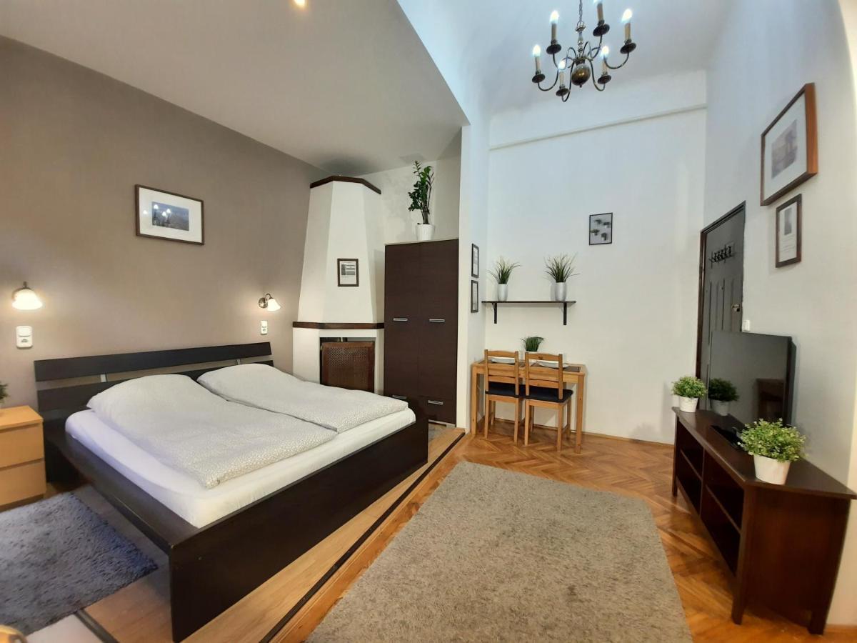 Central Gold Apartment Budapest Exteriör bild